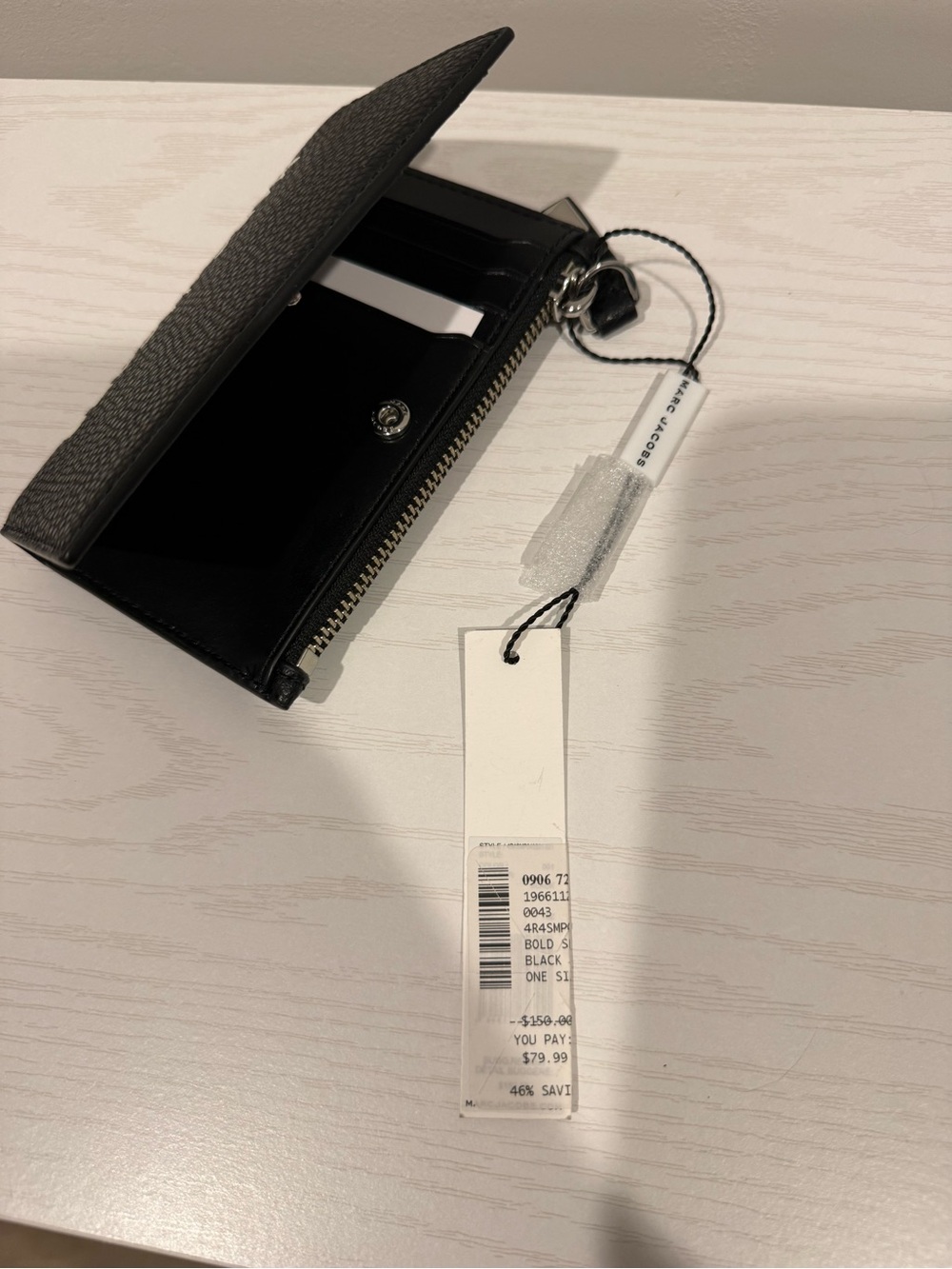 Marc Jacobs Black Pebbled Leather Card Holder with White Logo - Picture 4 of 4